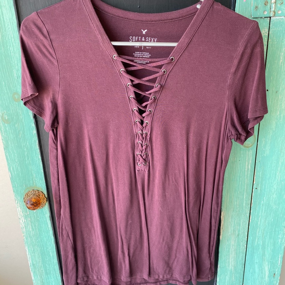 American Eagle soft & sexy lace up short sleeve